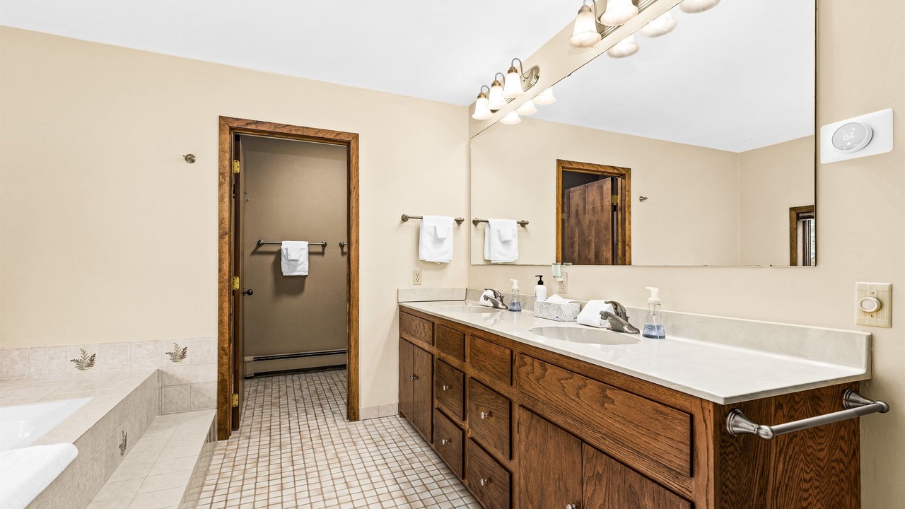 Photo of Bathroom in Tofte