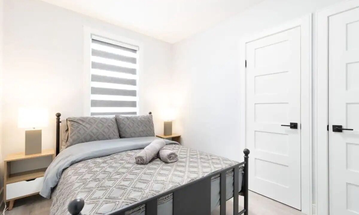 Photo of Bedroom in Clanton Park
