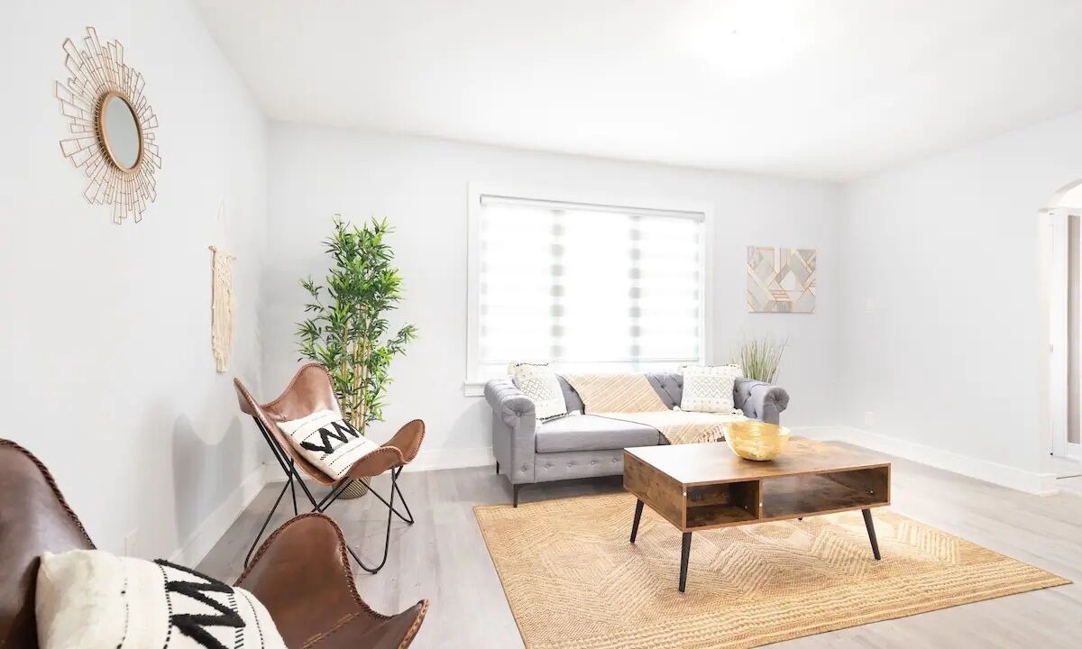 Photo of Livingroom in Clanton Park