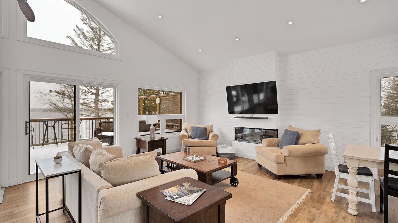 Photo of Livingroom in Bobcaygeon