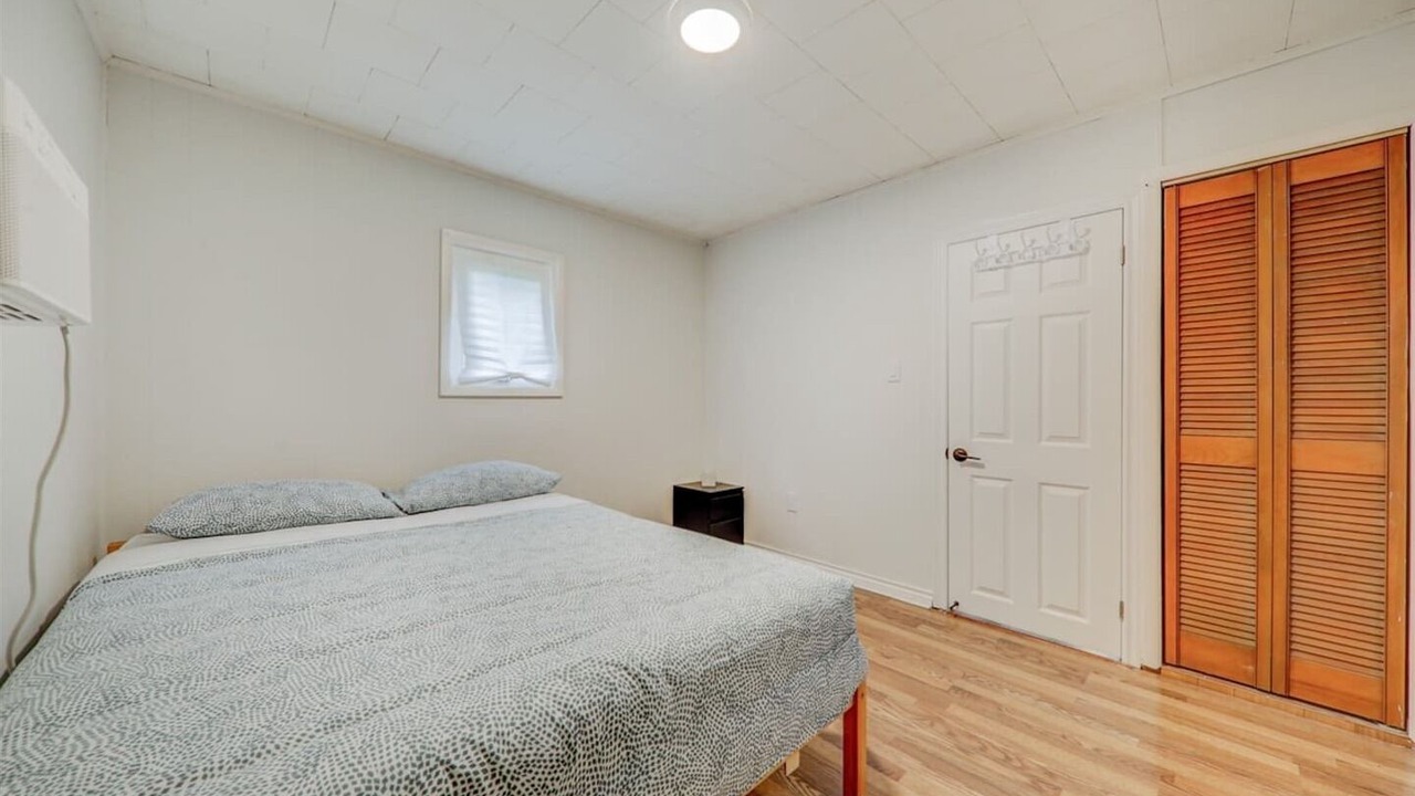 Photo of Bedroom in Kawartha Lakes