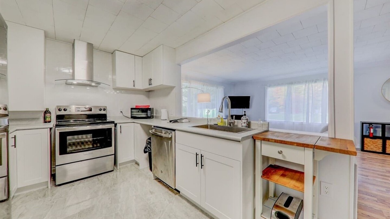Photo of Kitchen in Kawartha Lakes