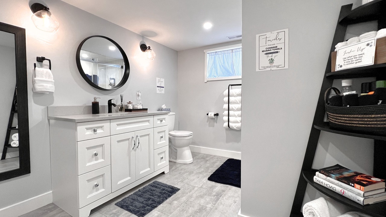 Photo of Bathroom in Halton Regional Municipality