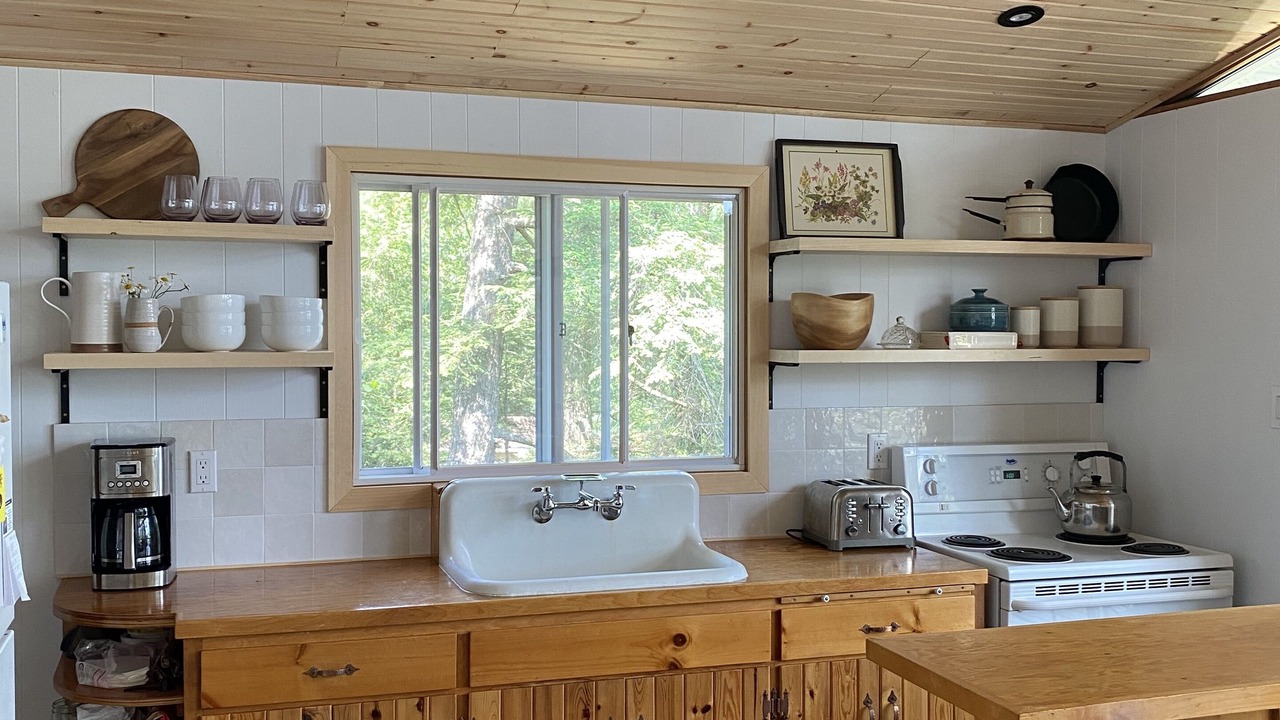 Photo of Kitchen in Dysart et al