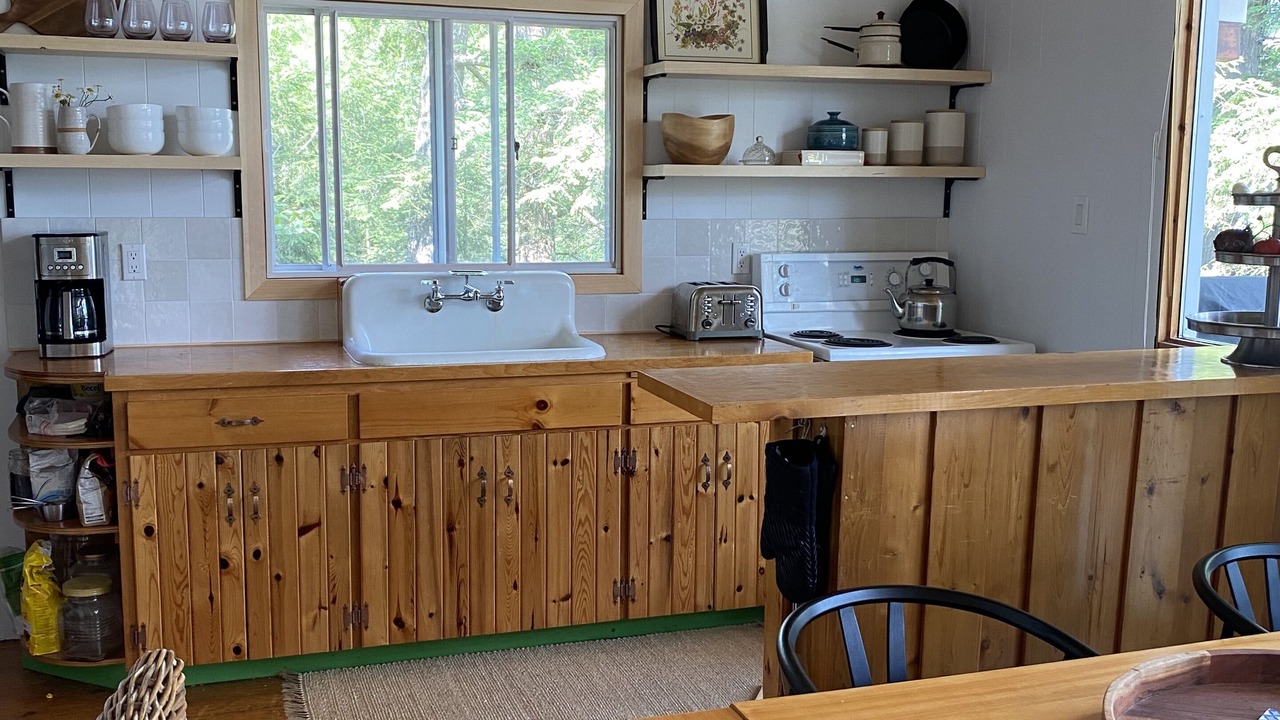 Photo of Kitchen in Dysart et al
