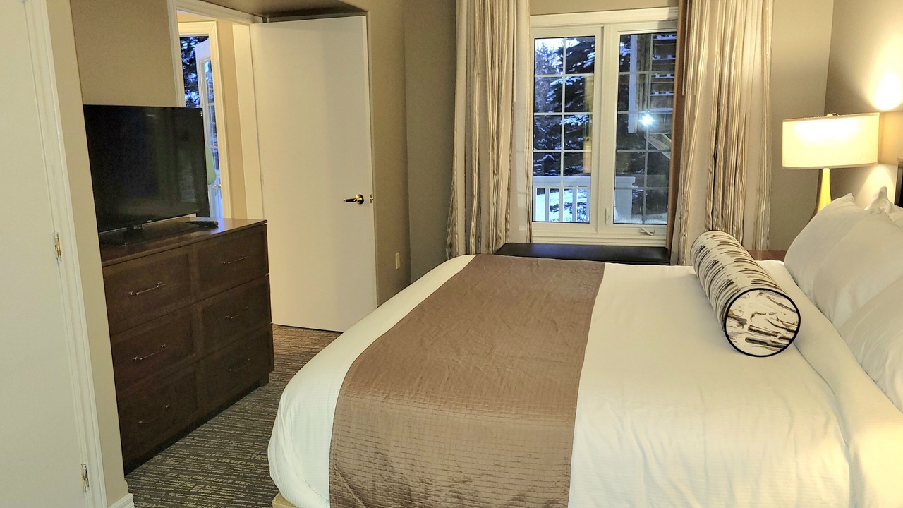 Photo of Bedroom in Oro-Medonte