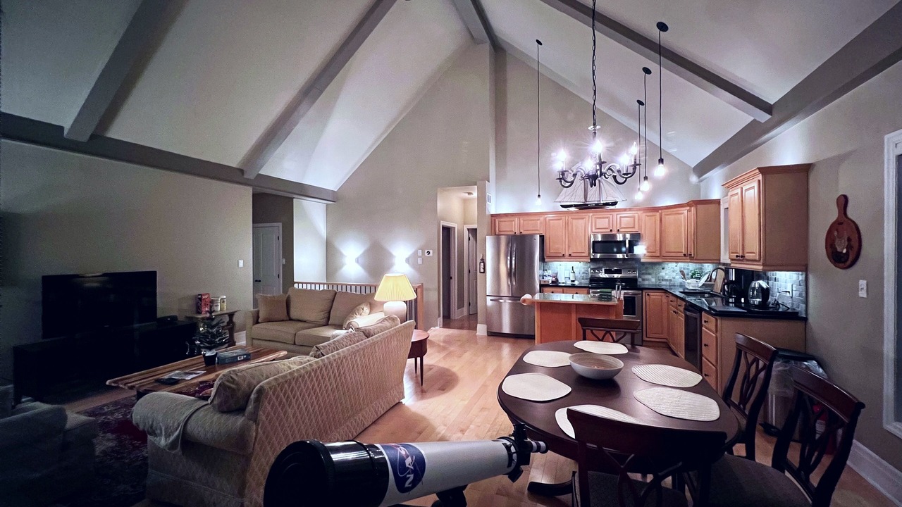 Photo of Livingroom in Haliburton