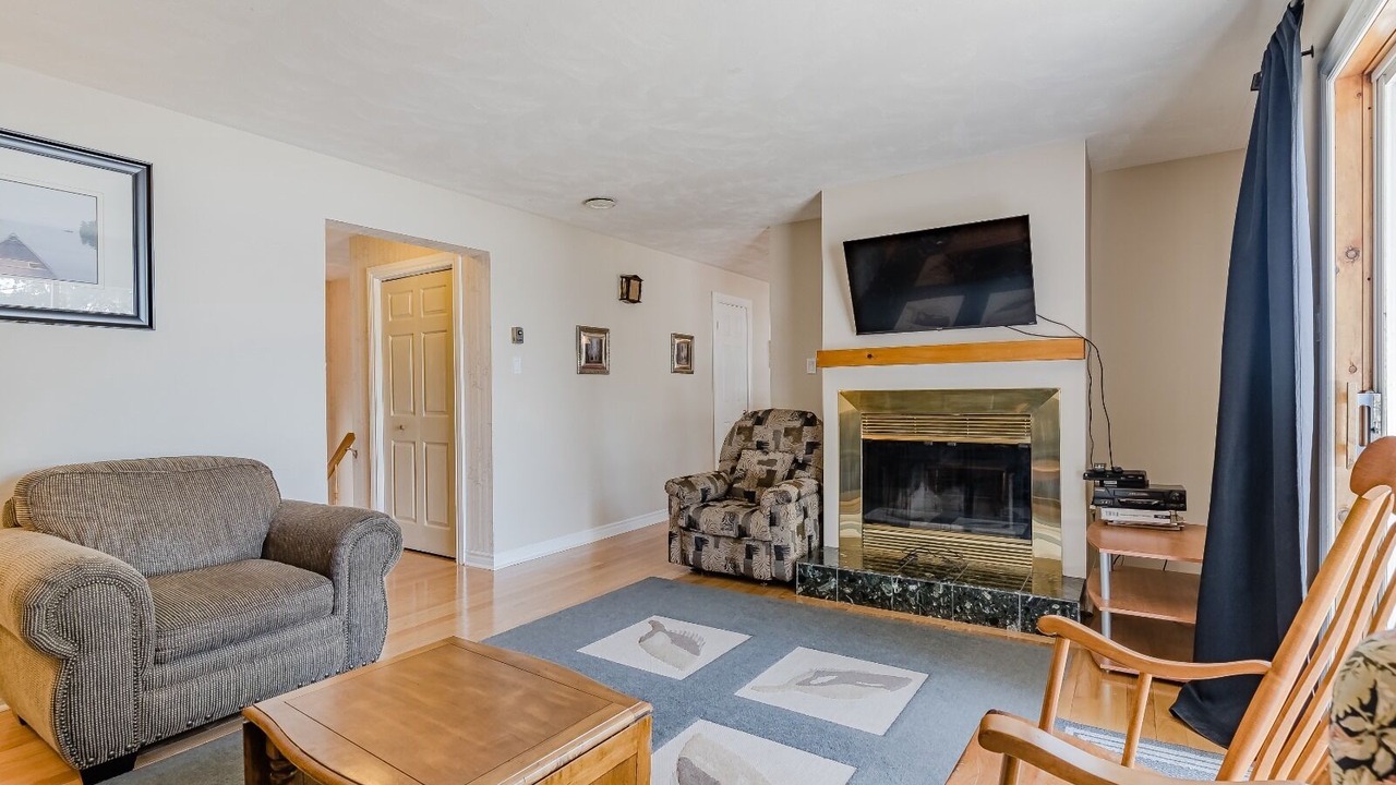 Photo of Livingroom in Trent Lakes