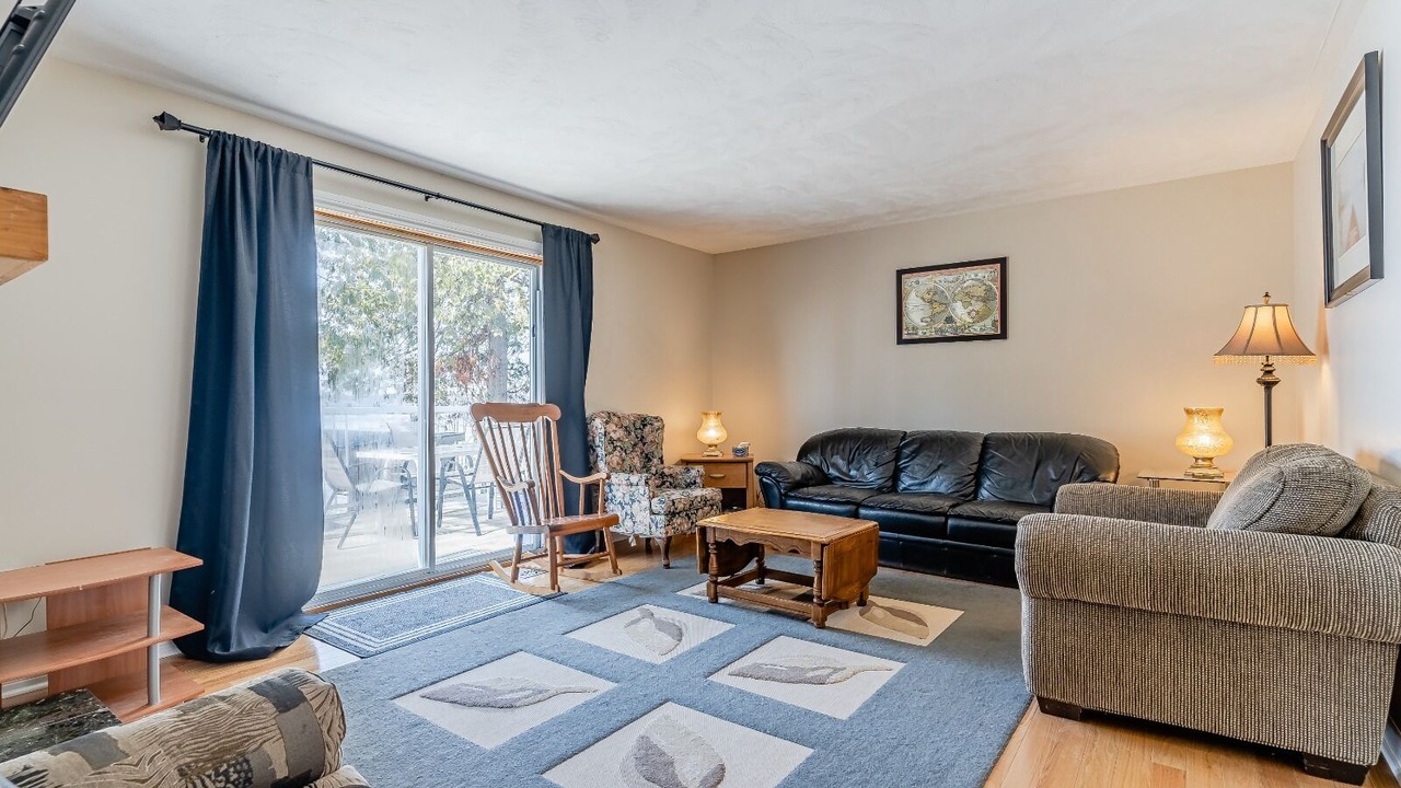 Photo of Livingroom in Trent Lakes