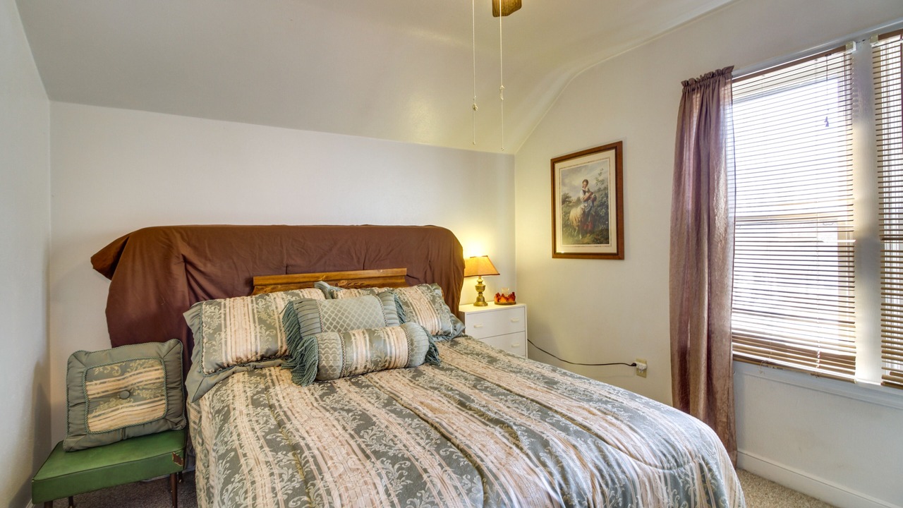 Photo of Bedroom in Chisholm