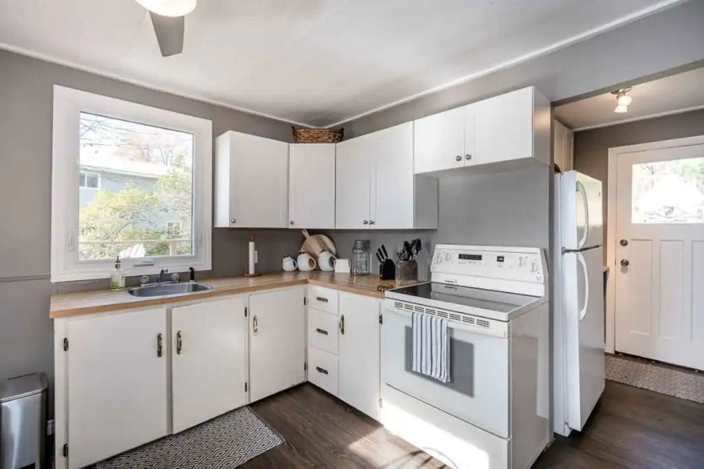 Photo of Kitchen in Penetanguishene