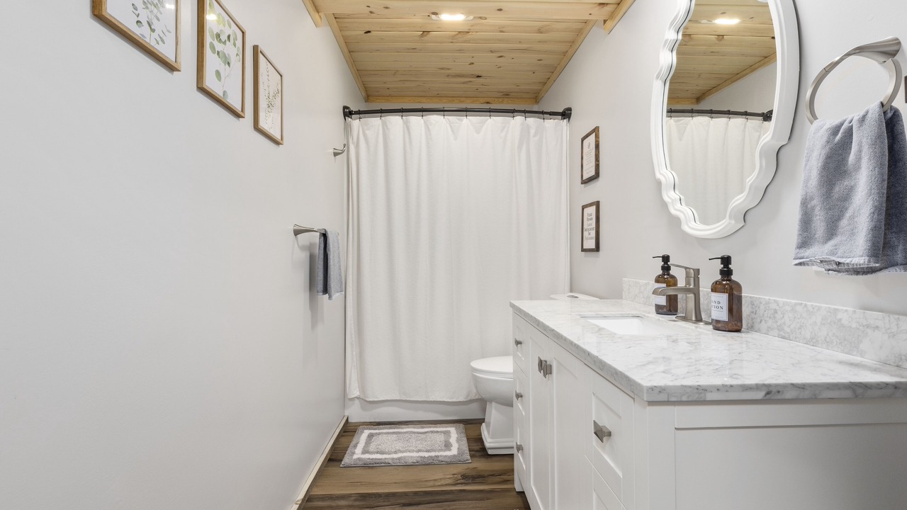 Photo of Bathroom in Longville