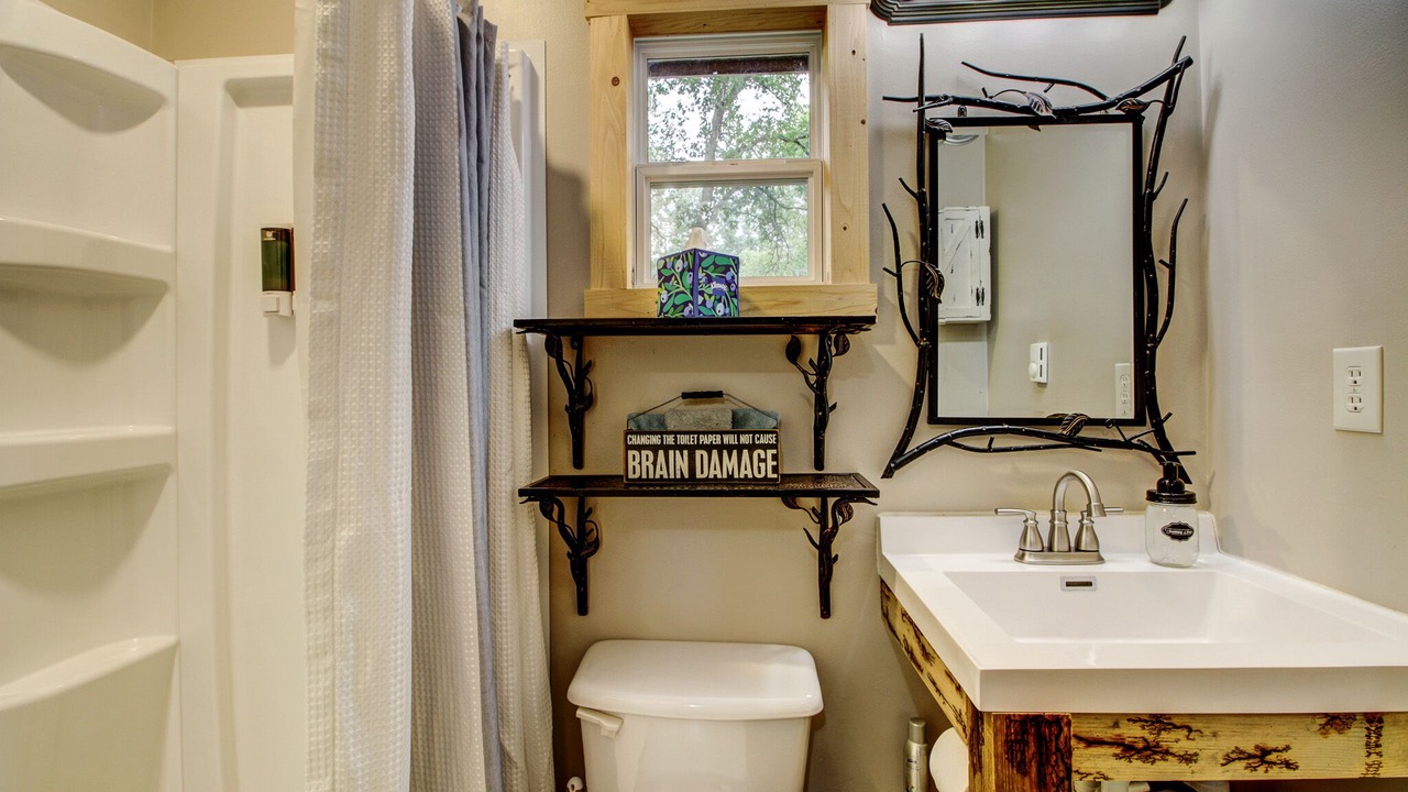Photo of Bathroom in Osage