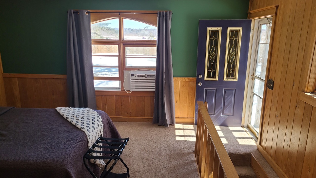 Photo of Bedroom in Richwood