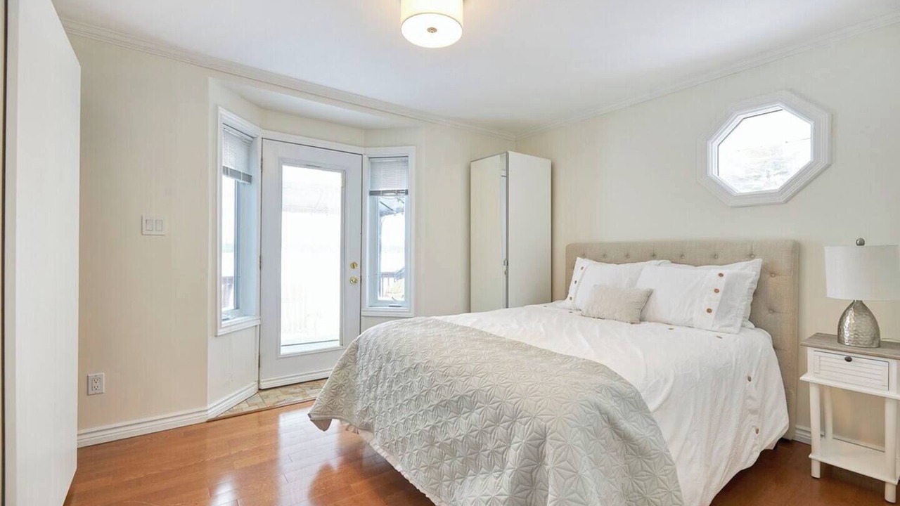 Photo of Bedroom in Oxford Station