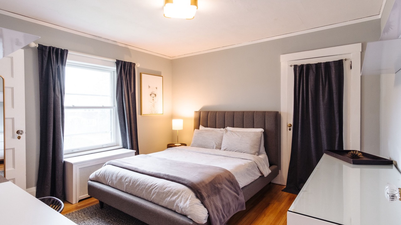 Photo of Bedroom in Lynnhurst