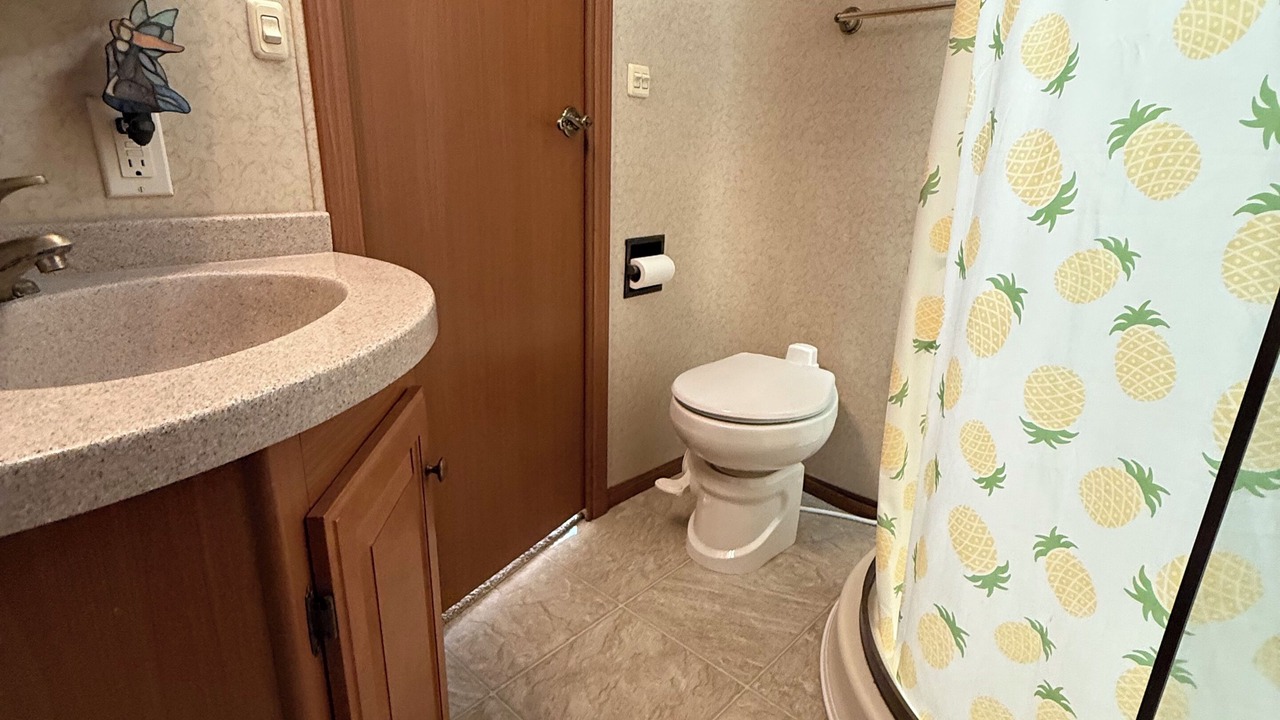 Photo of Bathroom in Victoria Harbour