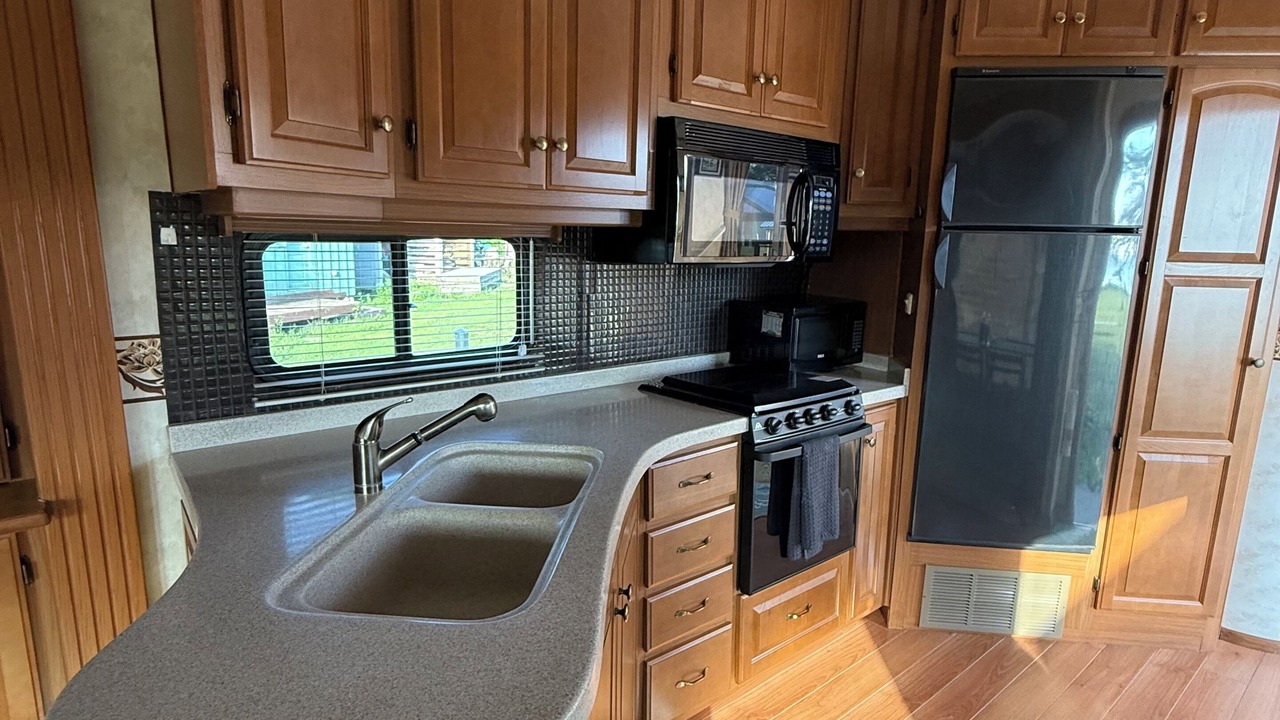 Photo of Kitchen in Victoria Harbour