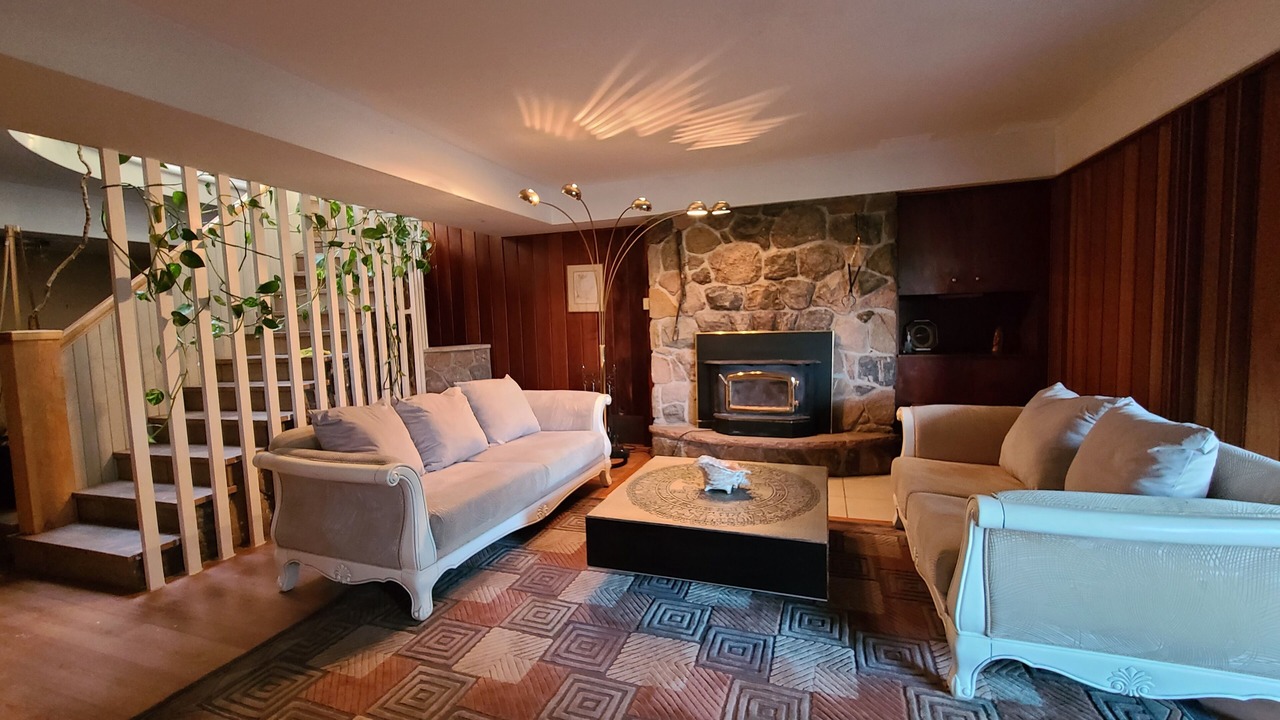 Photo of Livingroom in Whitchurch-Stouffville