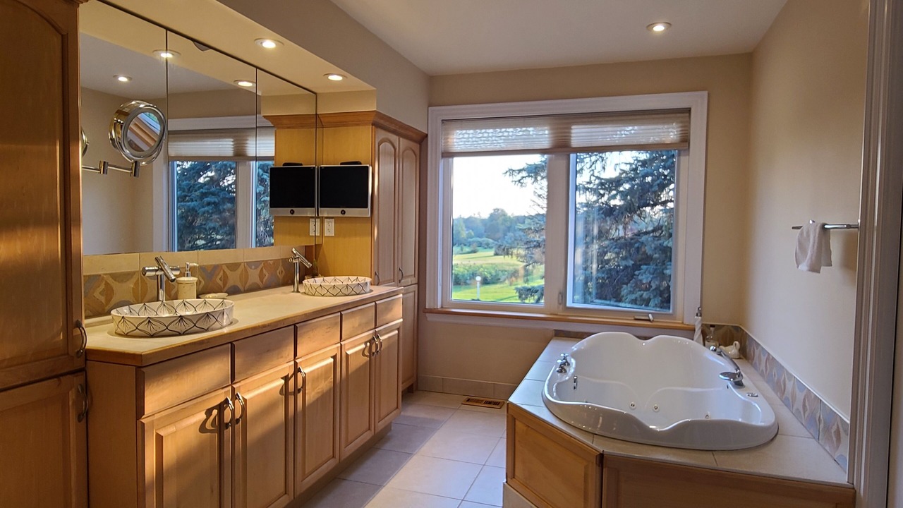 Photo of Bathroom in Whitchurch-Stouffville