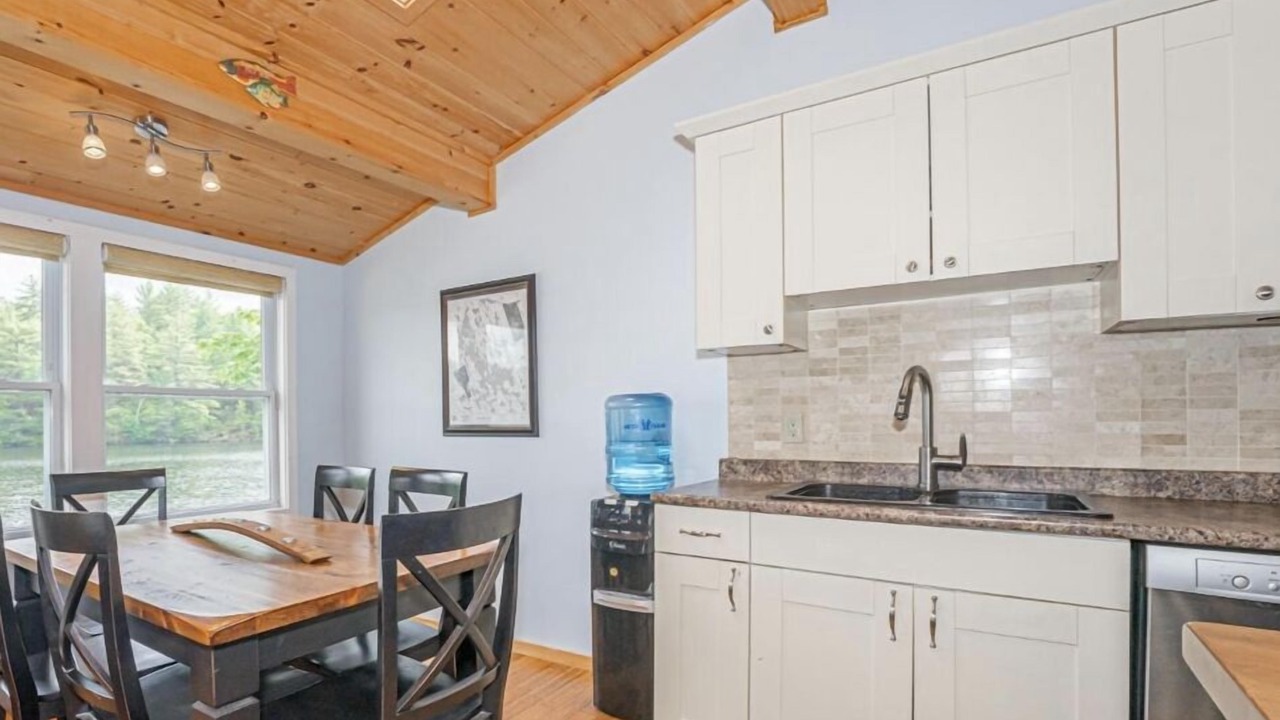Photo of Kitchen in Georgian Bay