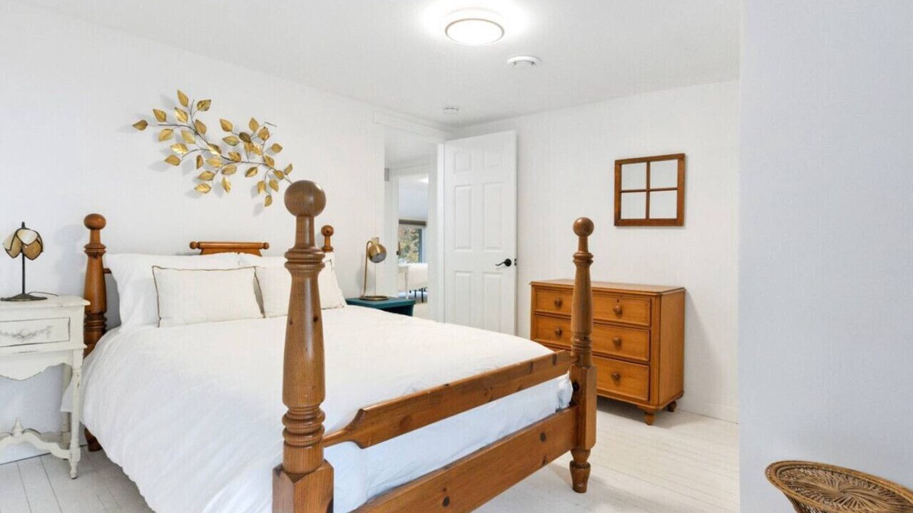 Photo of Bedroom in Meaford