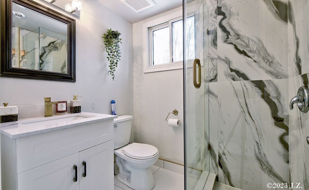Photo of Bathroom in Pefferlaw