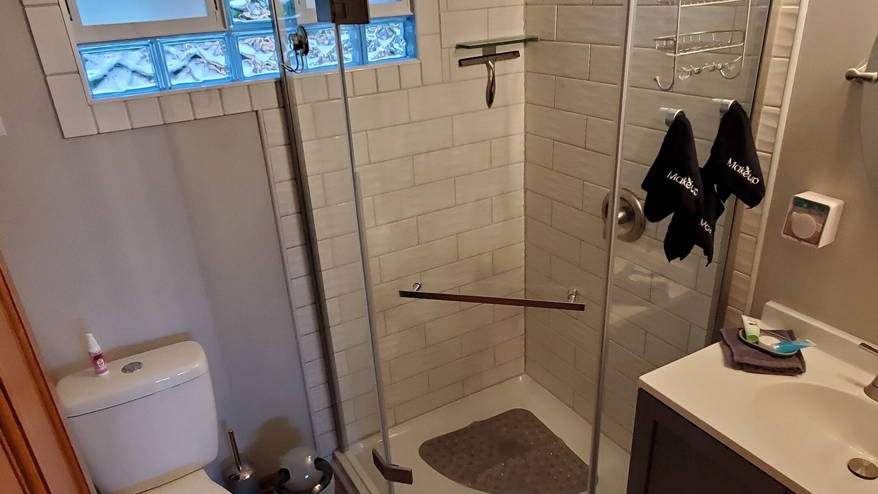 Photo of Bathroom in Brownsville