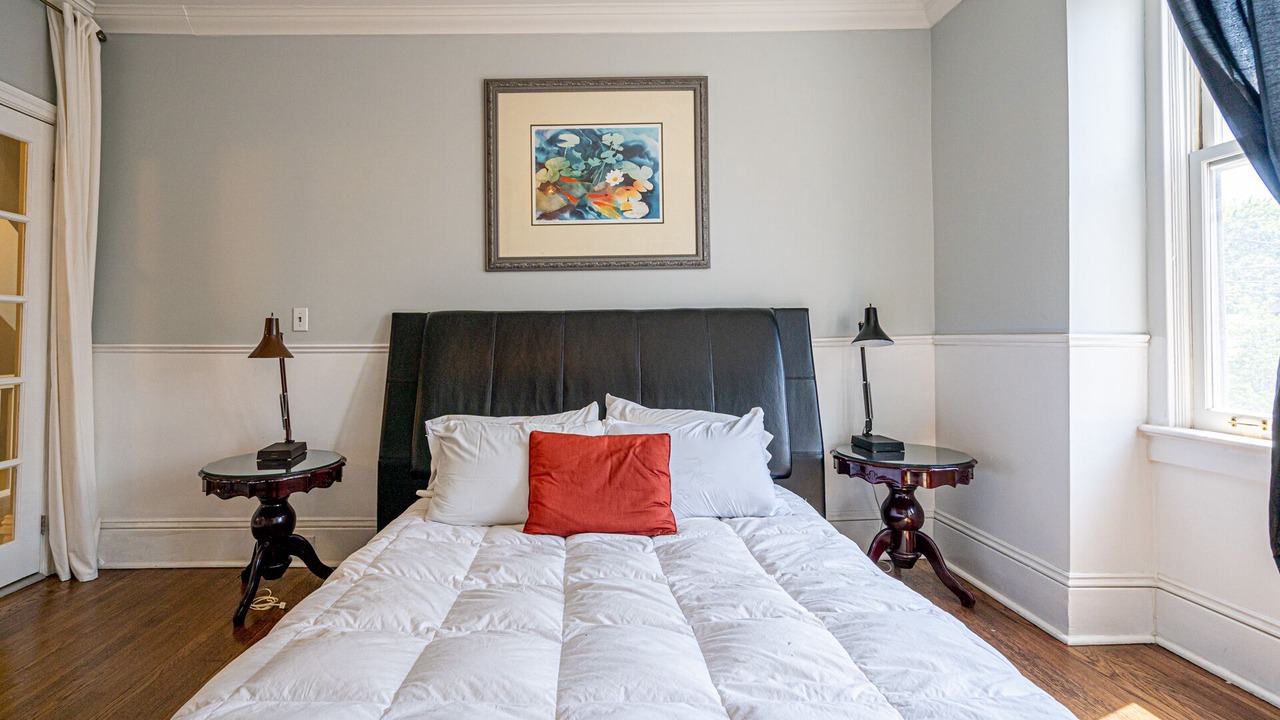 Photo of Bedroom in The Beaches