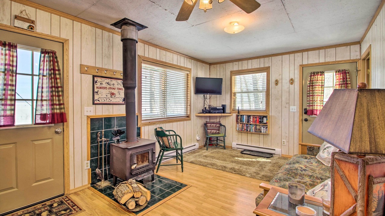 Photo of Livingroom in Remer