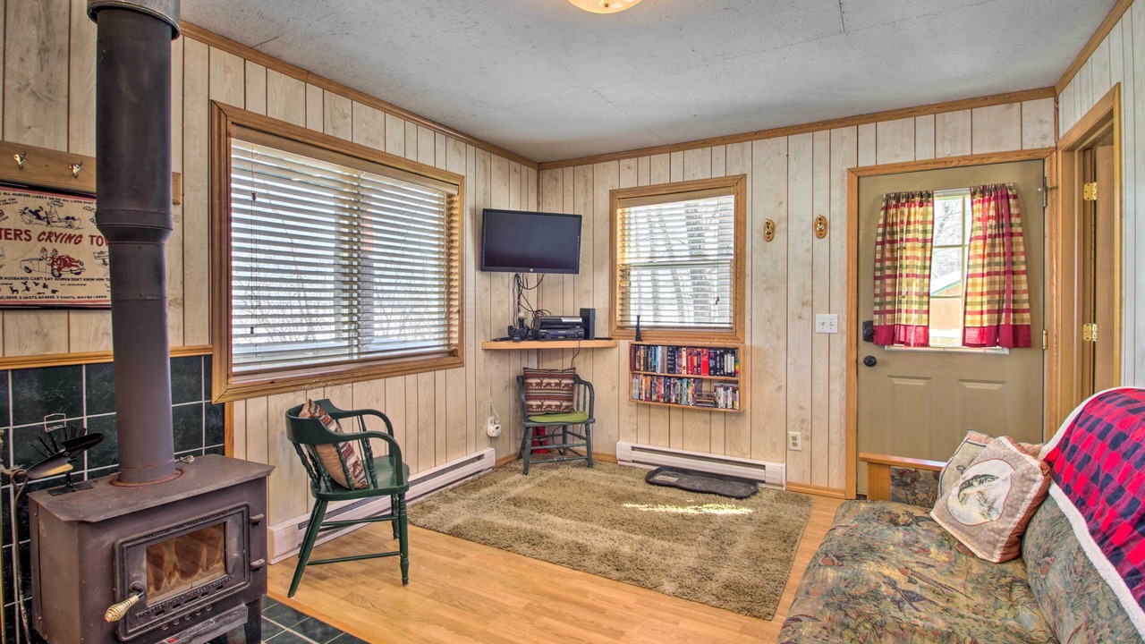 Photo of Livingroom in Remer