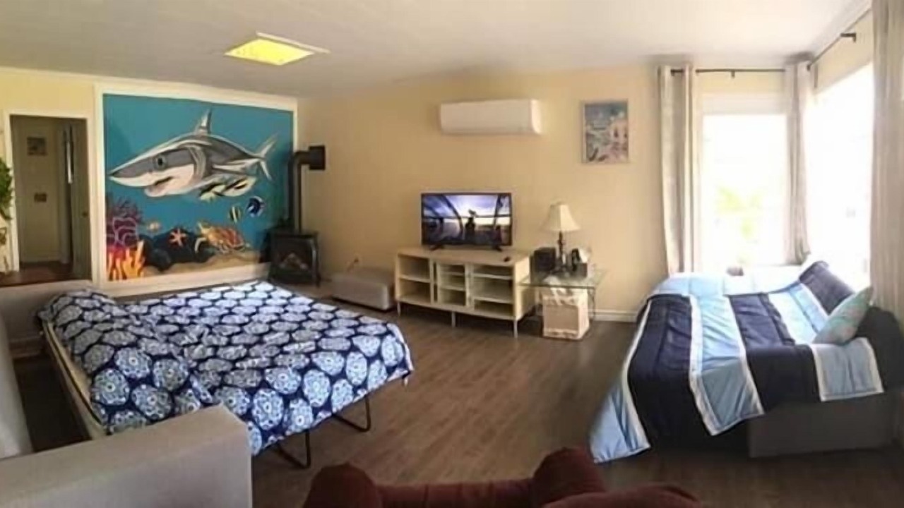 Photo of Bedroom in Grand Bend