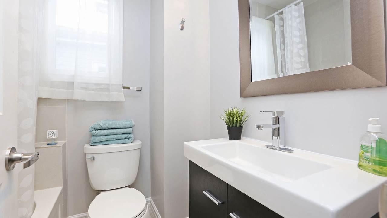 Photo of Bathroom in The Beaches