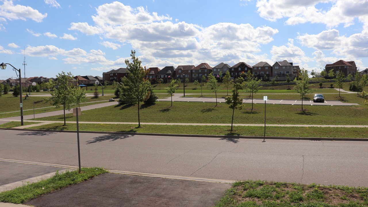 Photo of Others in Ajax