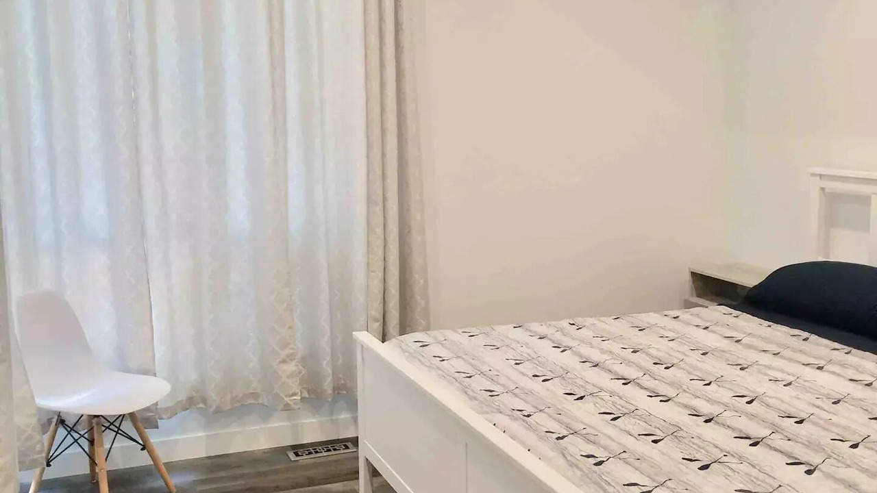 Photo of Bedroom in Grand Bend