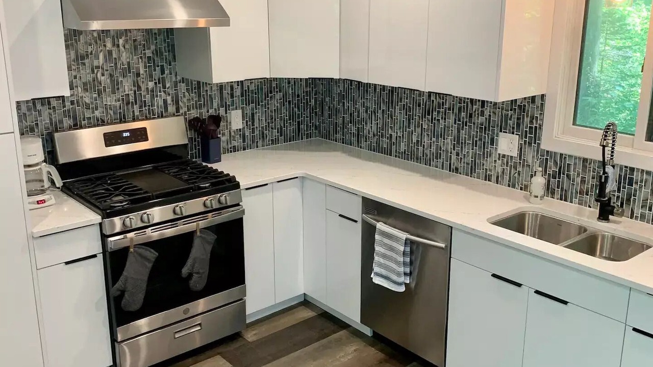 Photo of Kitchen in Grand Bend
