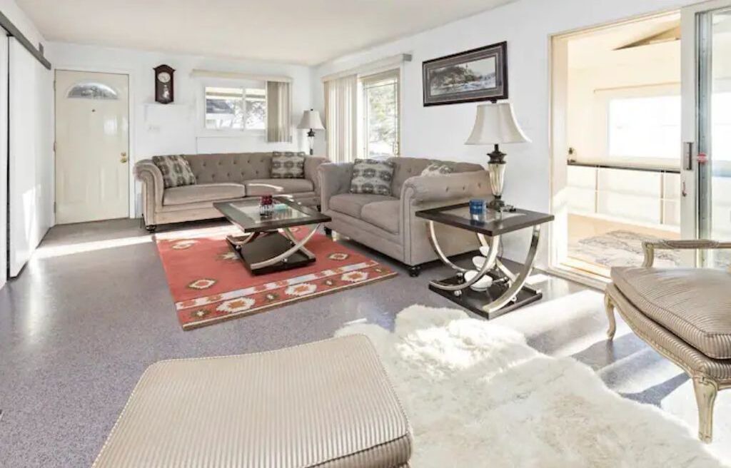 Photo of Livingroom in Lowbanks