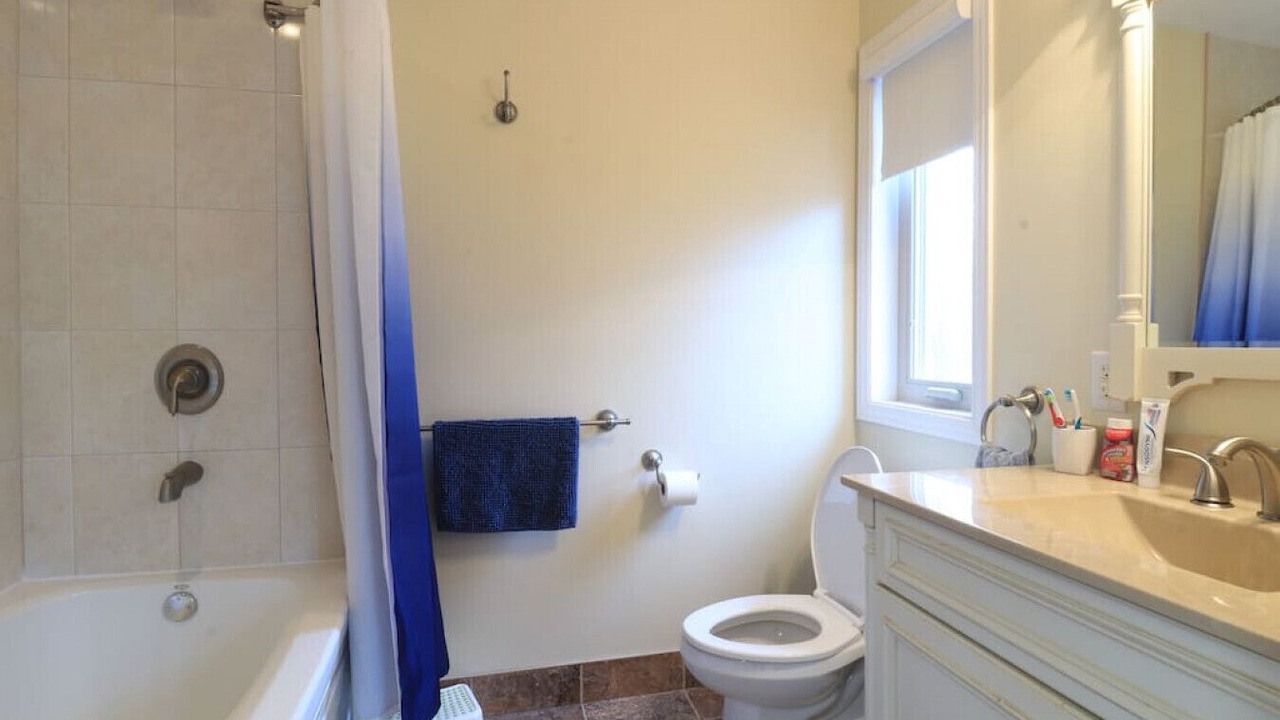 Photo of Bathroom in Tiny