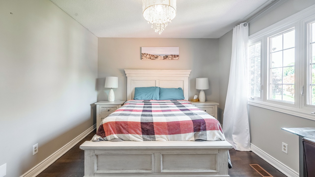 Photo of Bedroom in Lakeview