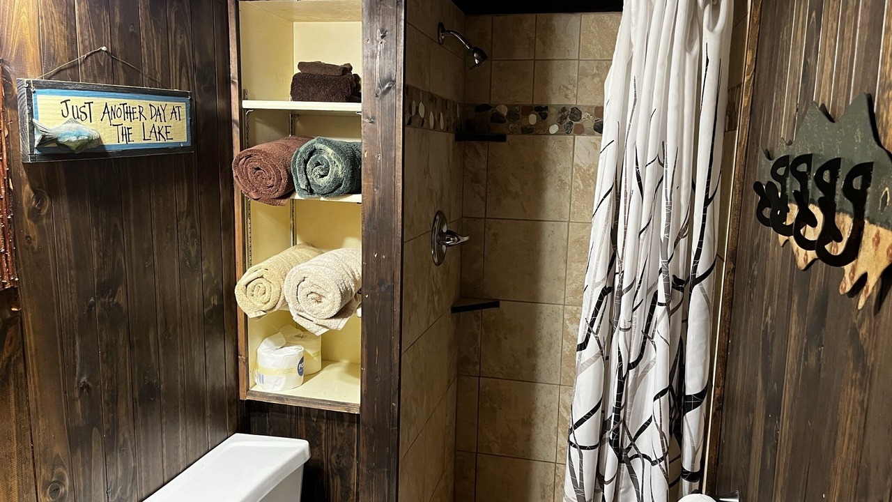 Photo of Bathroom in Isle