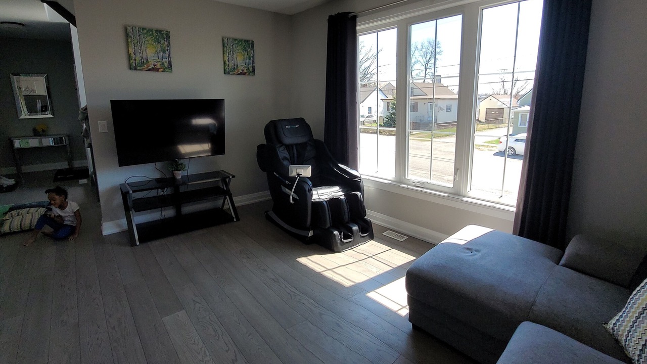 Photo of Livingroom in Port Colborne
