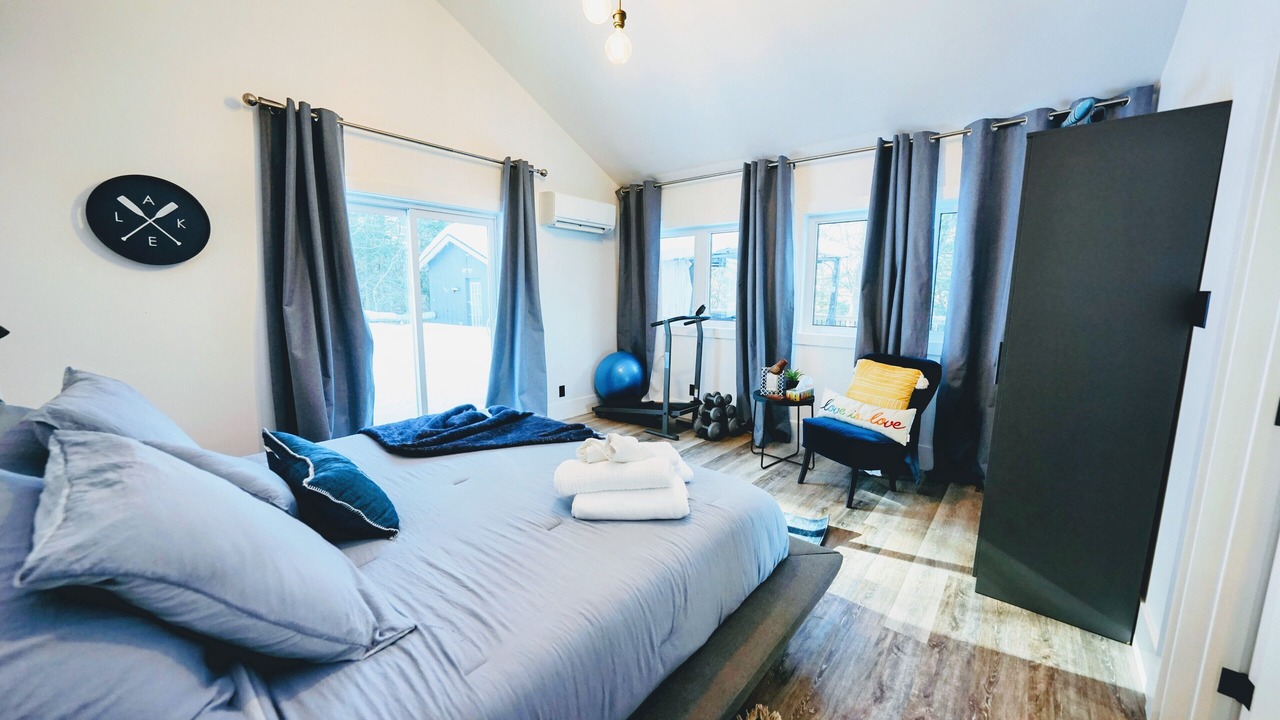 Photo of Bedroom in Port Sydney