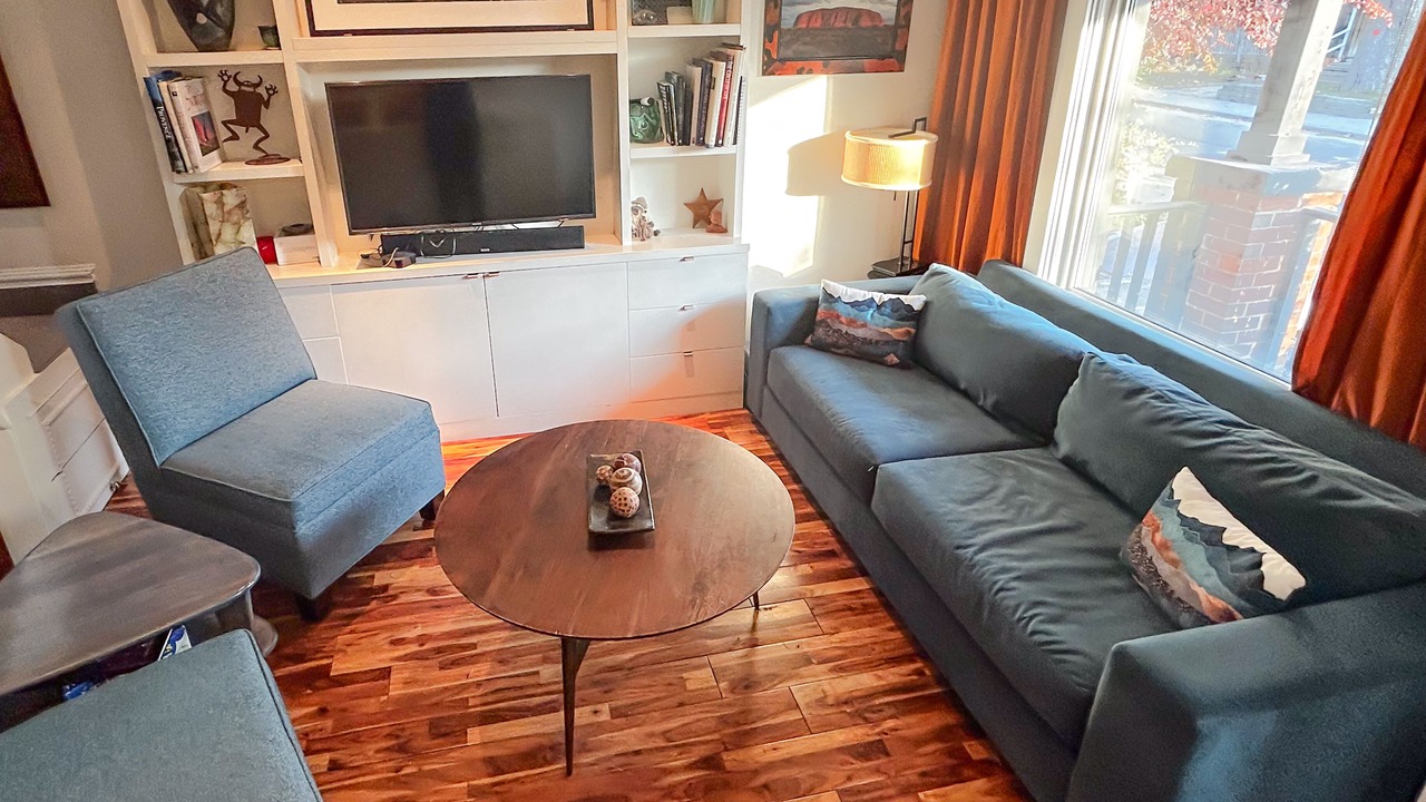 Photo of Livingroom in Midtown Toronto