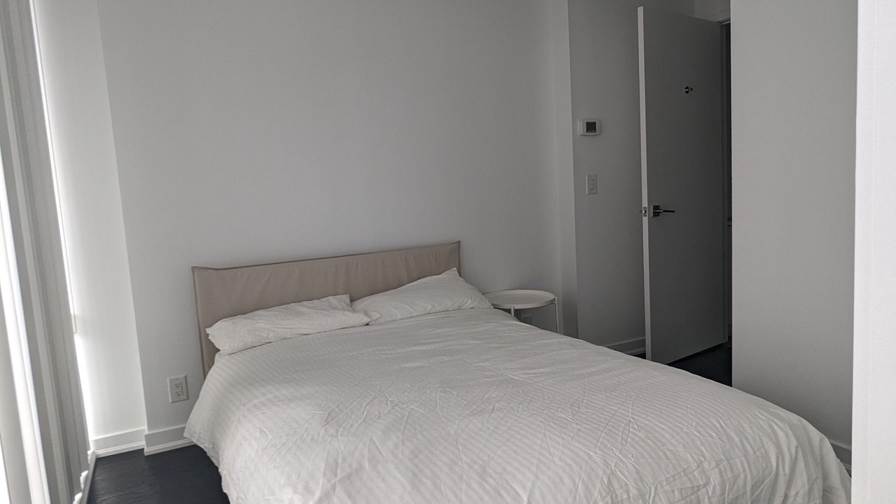 Photo of Bedroom in Toronto Entertainment District