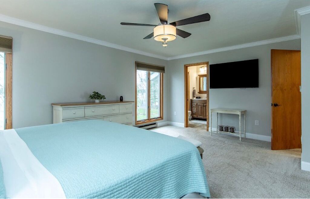 Photo of Bedroom in Longville