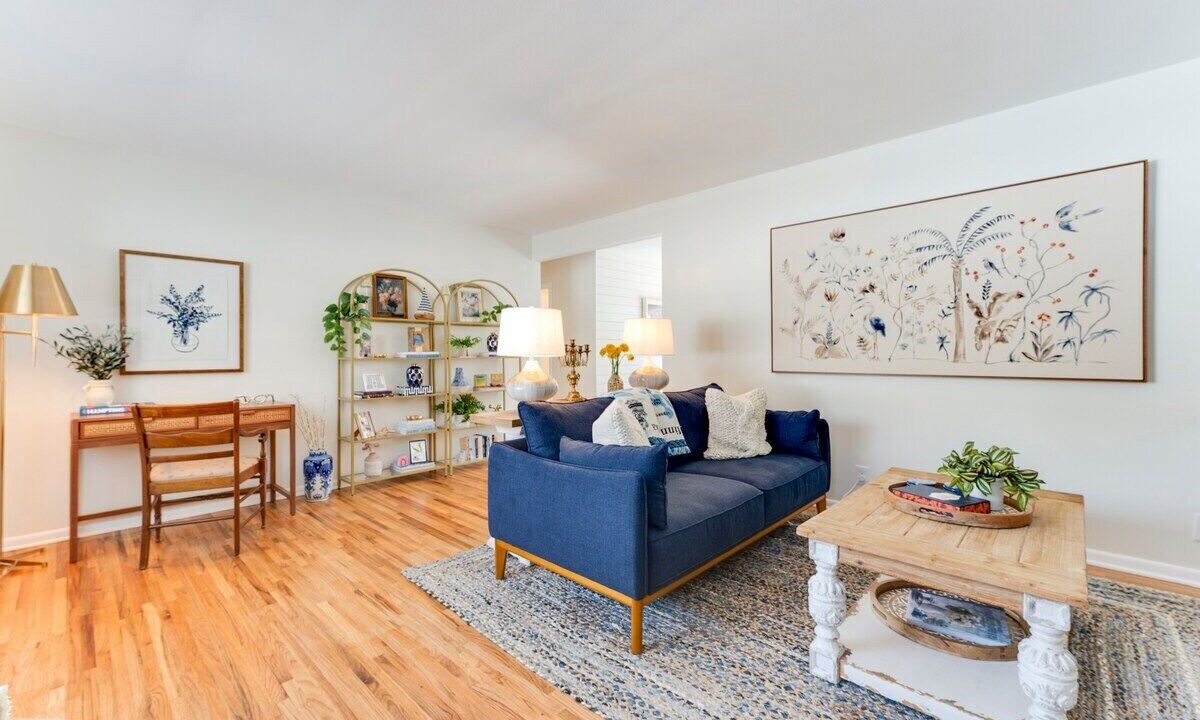 Photo of Livingroom in Plymouth