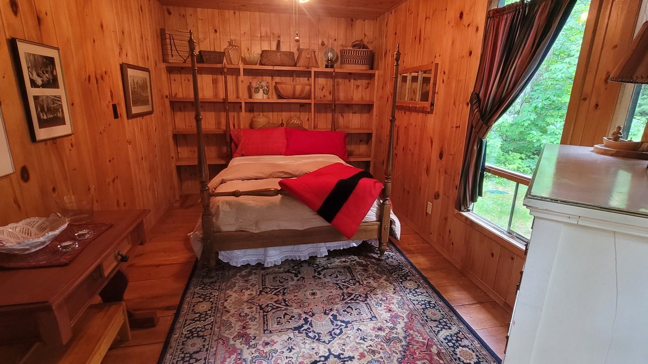 Photo of Bedroom in Algoma District