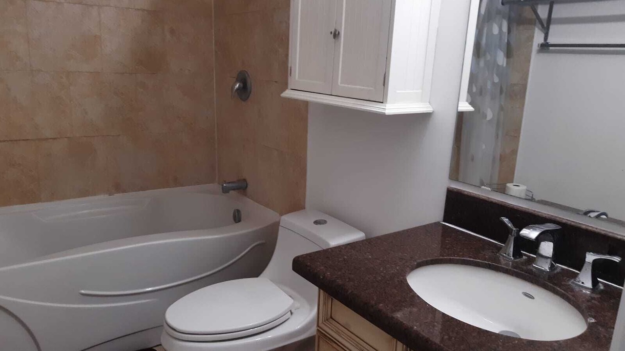 Photo of Bathroom in Applewood