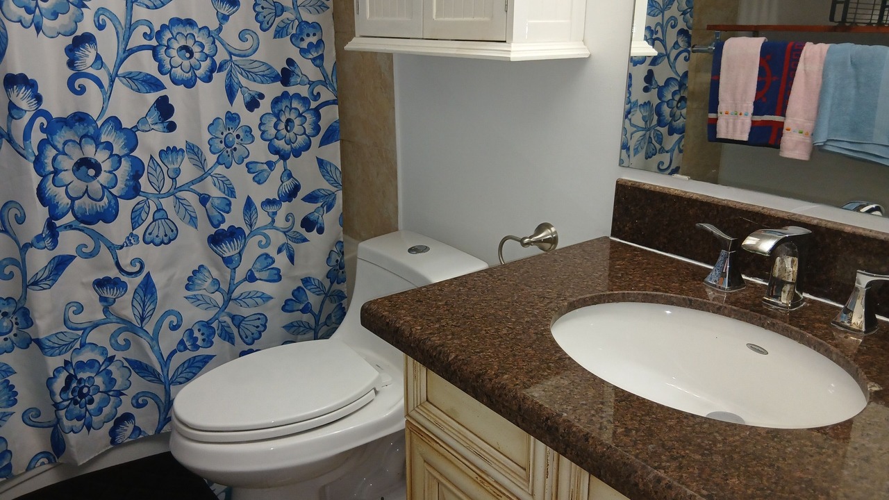 Photo of Bathroom in Applewood