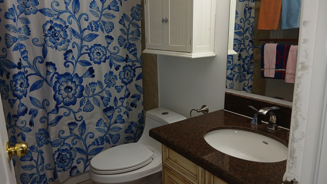 Photo of Bathroom in Applewood